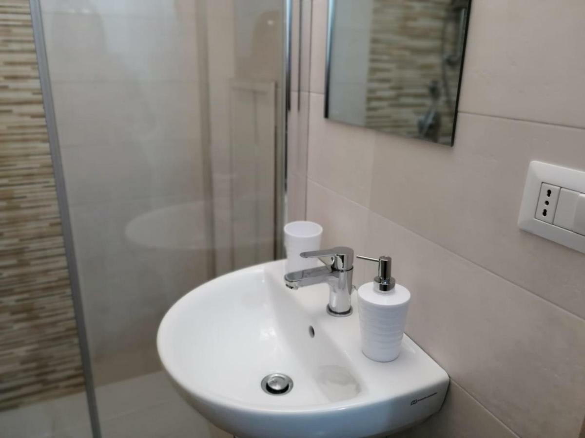 Casa Vacanze Santa Maria Villa Bari Bagian luar foto
